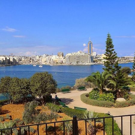 Picturesque Sliema Pad Steps From The Seafront Appartement Buitenkant foto